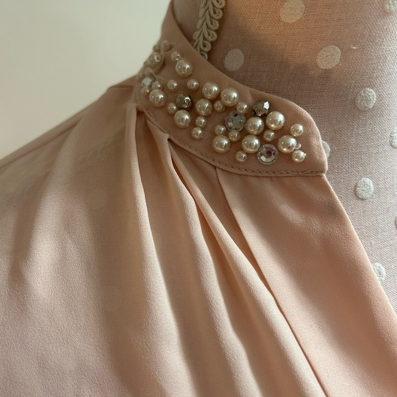 Candie's Peach Long Sleeve Buttoned Blouse with Mandarin Collar A3 - Picture 2 of 5